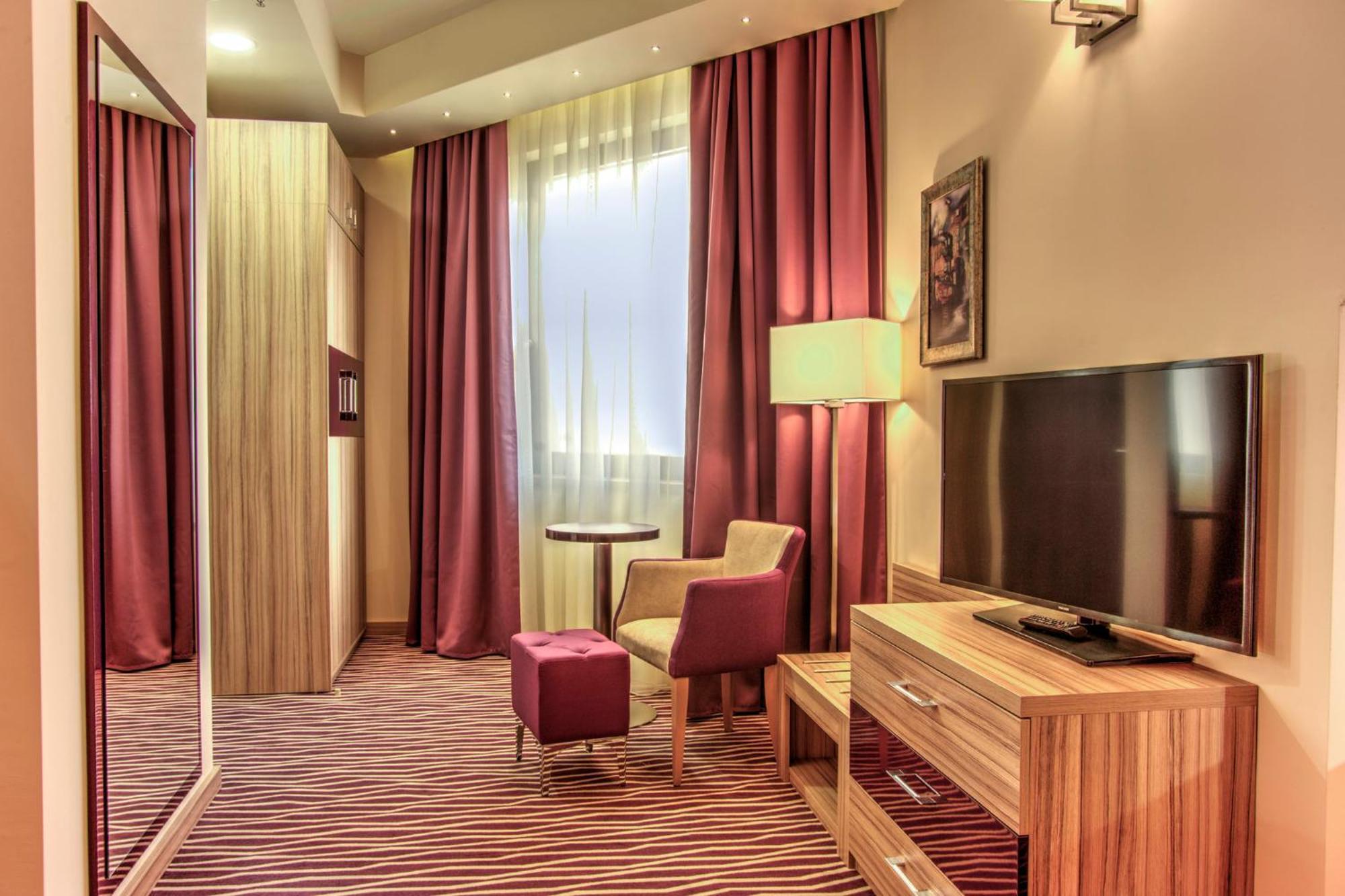 Holiday Inn Plovdiv By Ihg Eksteriør bilde